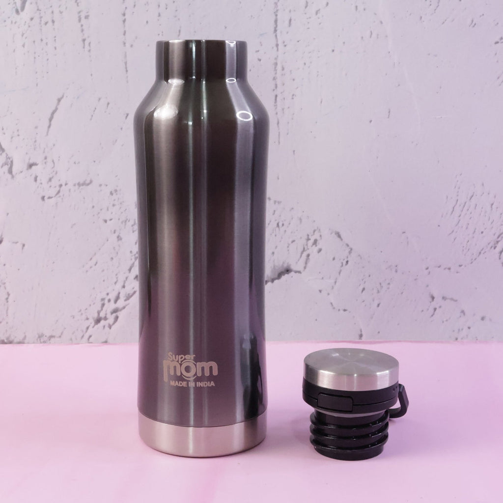 Vacuum flask 500 ml for daily hydration, featuring durable stainless steel