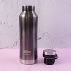 Vacuum flask 500 ml for daily hydration, featuring durable stainless steel