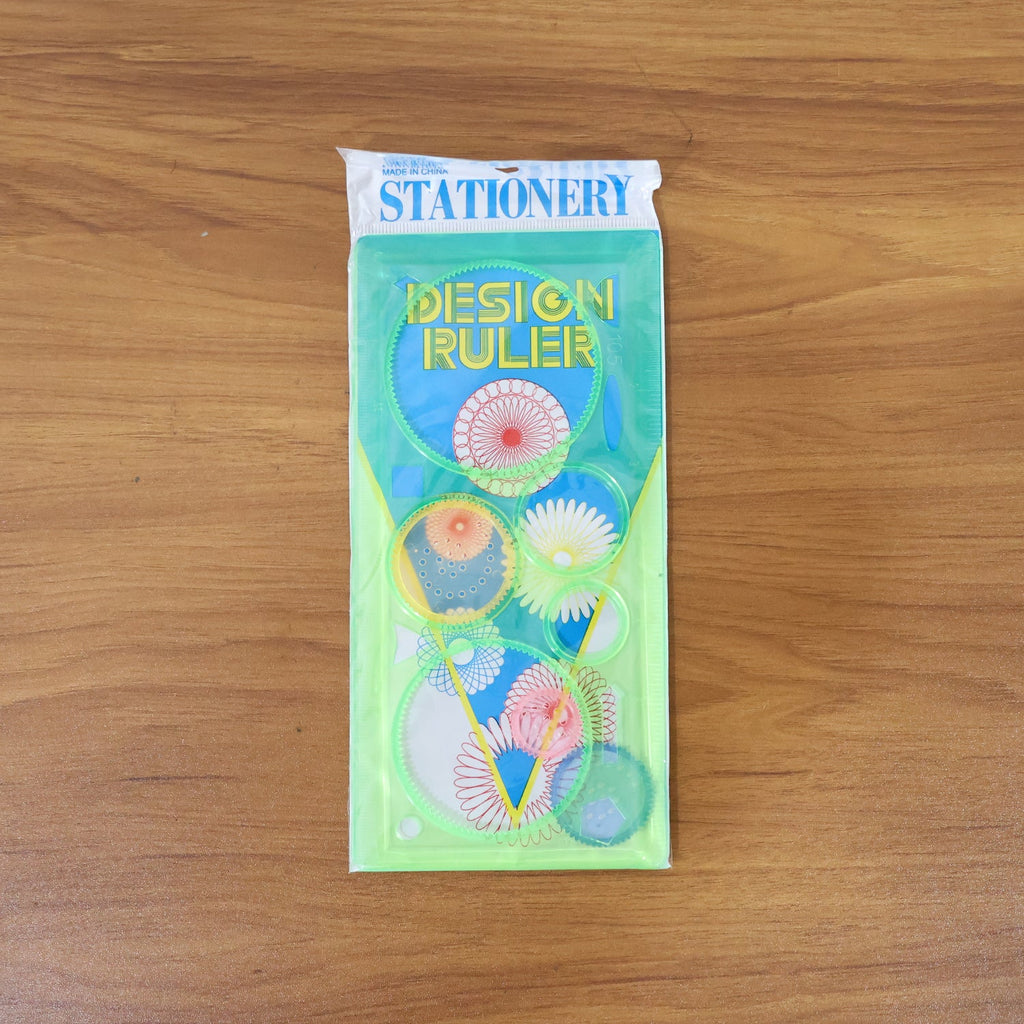 Portable and durable spirograph geometry stencil set for creative drawing