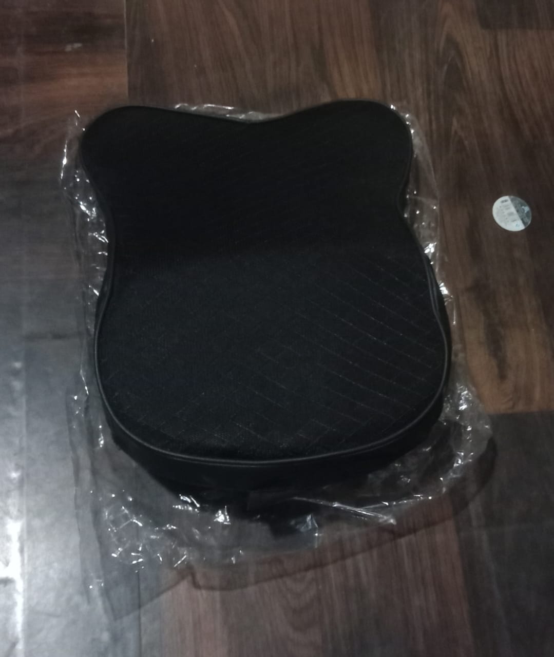 Comparison showing the ergonomic design and support of the car neck pillow.