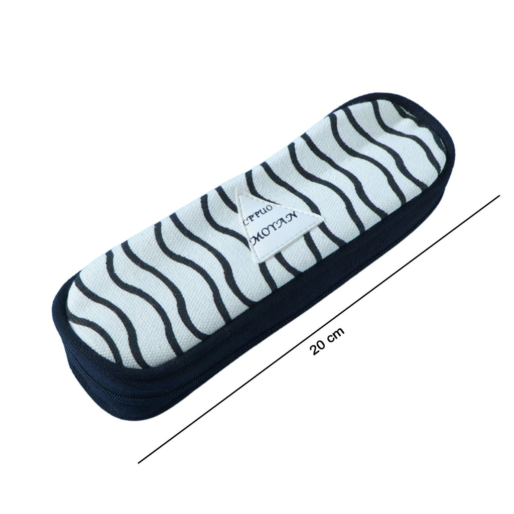 Lightweight and portable pencil pouch design