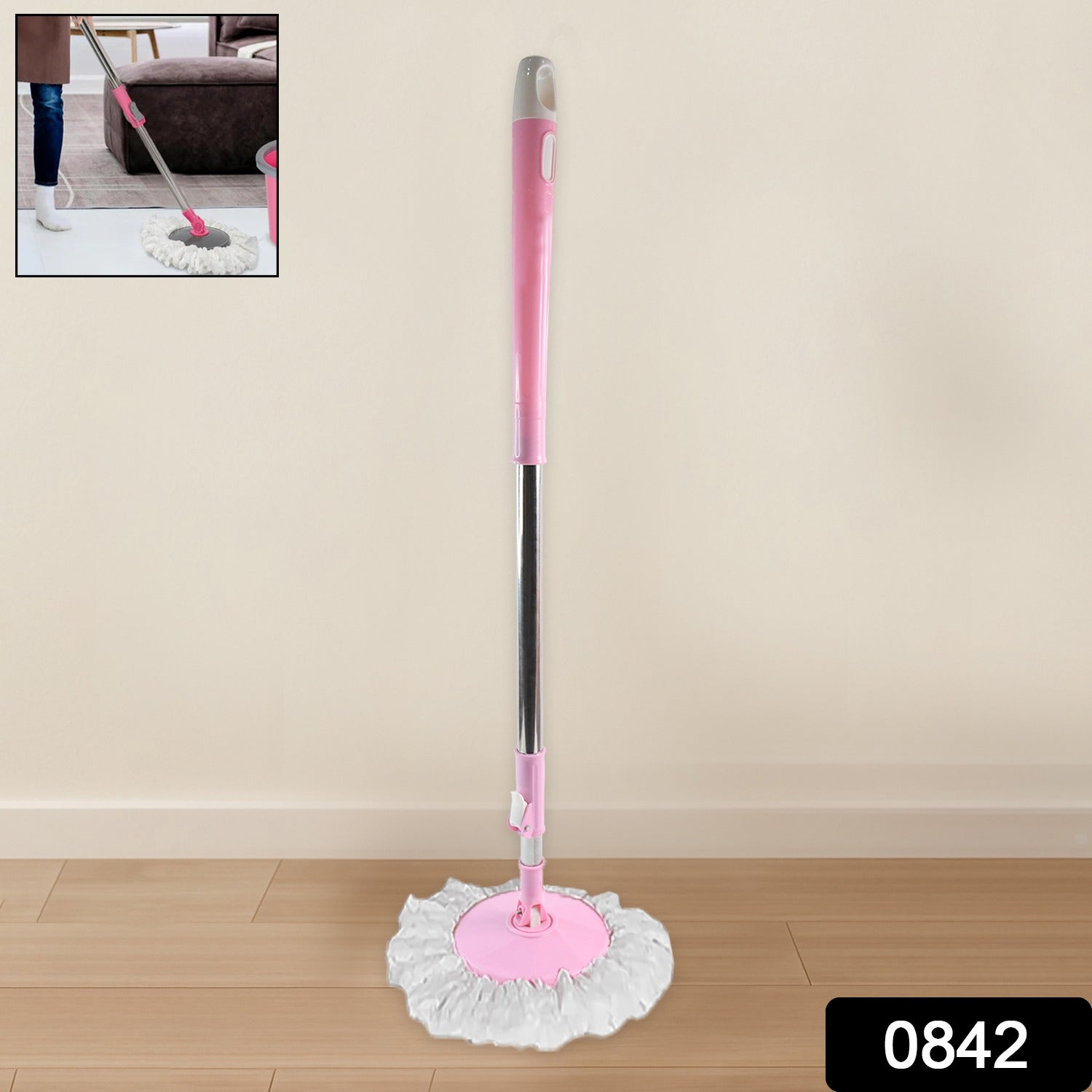Close-up of the highly absorbent microfiber head for the 360° spin mop.