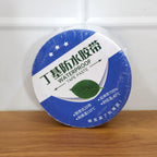 Reflective aluminium foil duct tape roll showcasing its 0.8mm thickness.