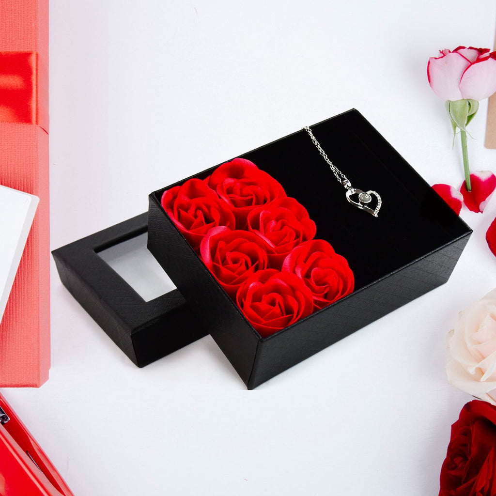 ‘I Love You’ necklace in gift box with eternal soap roses