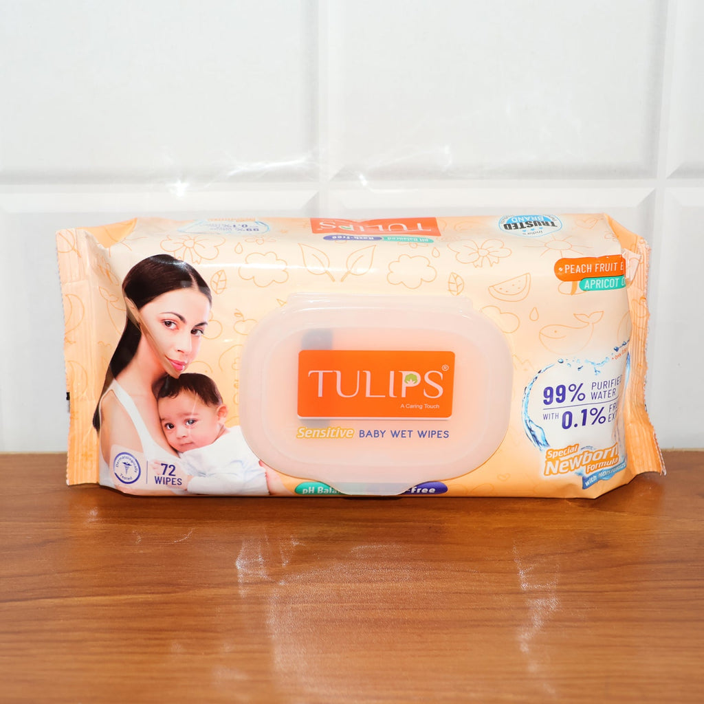 Resealable lid on baby wipes pack ensuring moisture retention