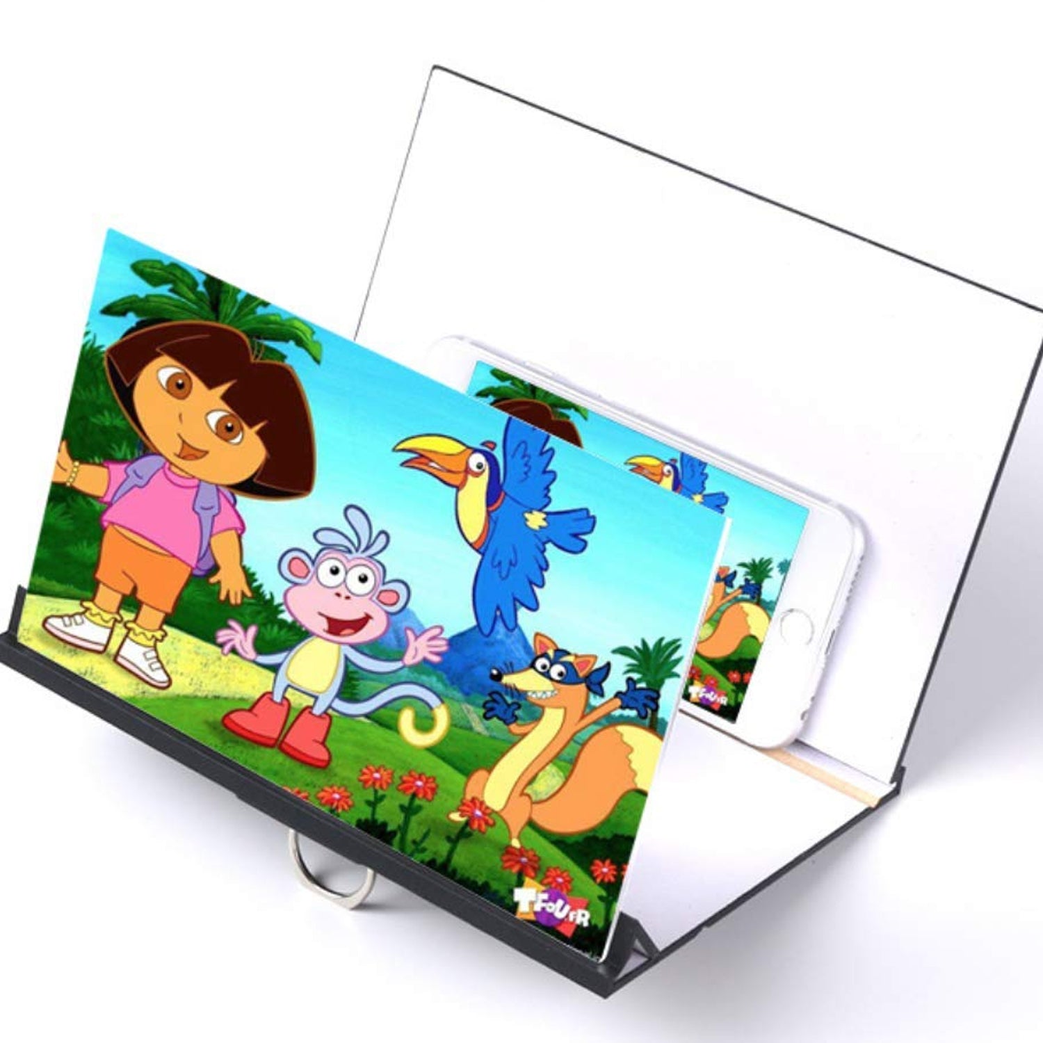 Close-up of the optical lens of the phone screen magnifier for clear visuals.