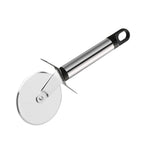 Versatile wheel slicer, perfect for pastries and cakes.