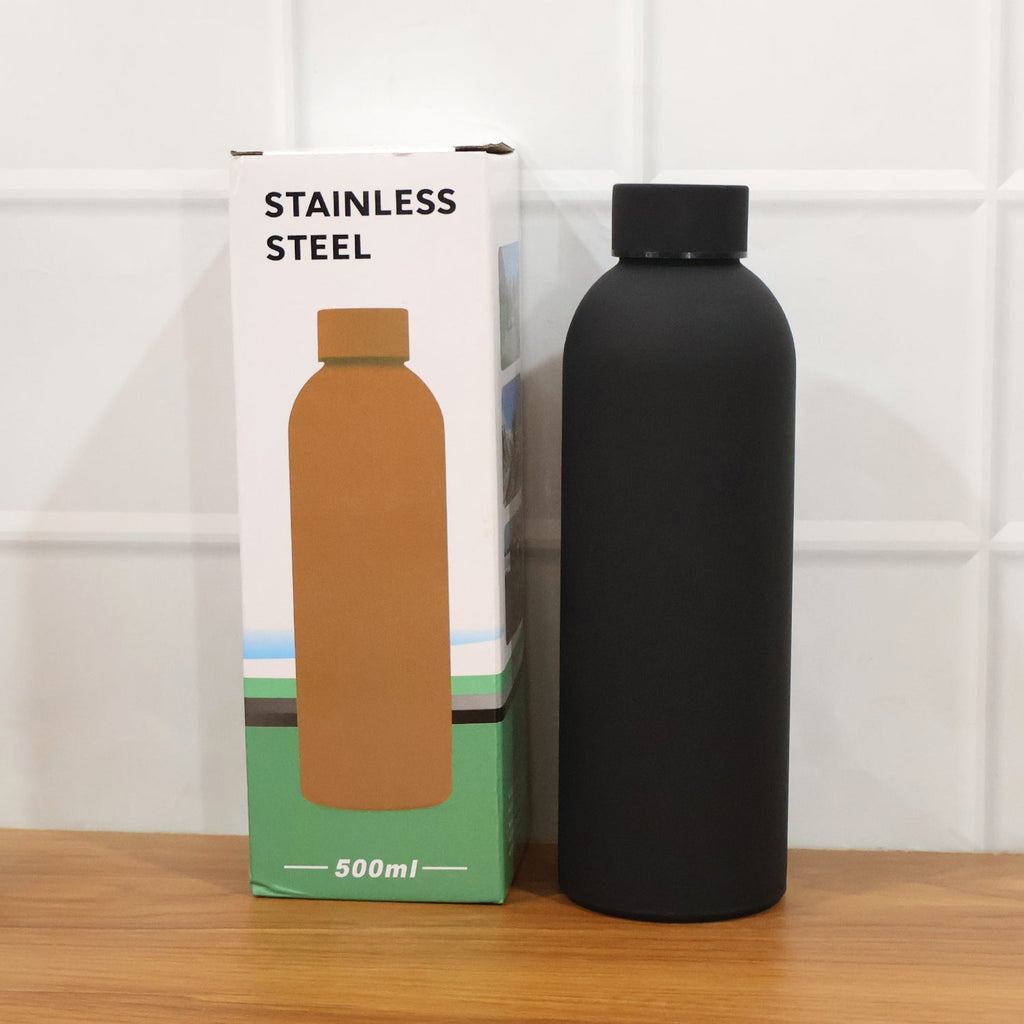Sleek black insulated water bottle for hot and cold drinks