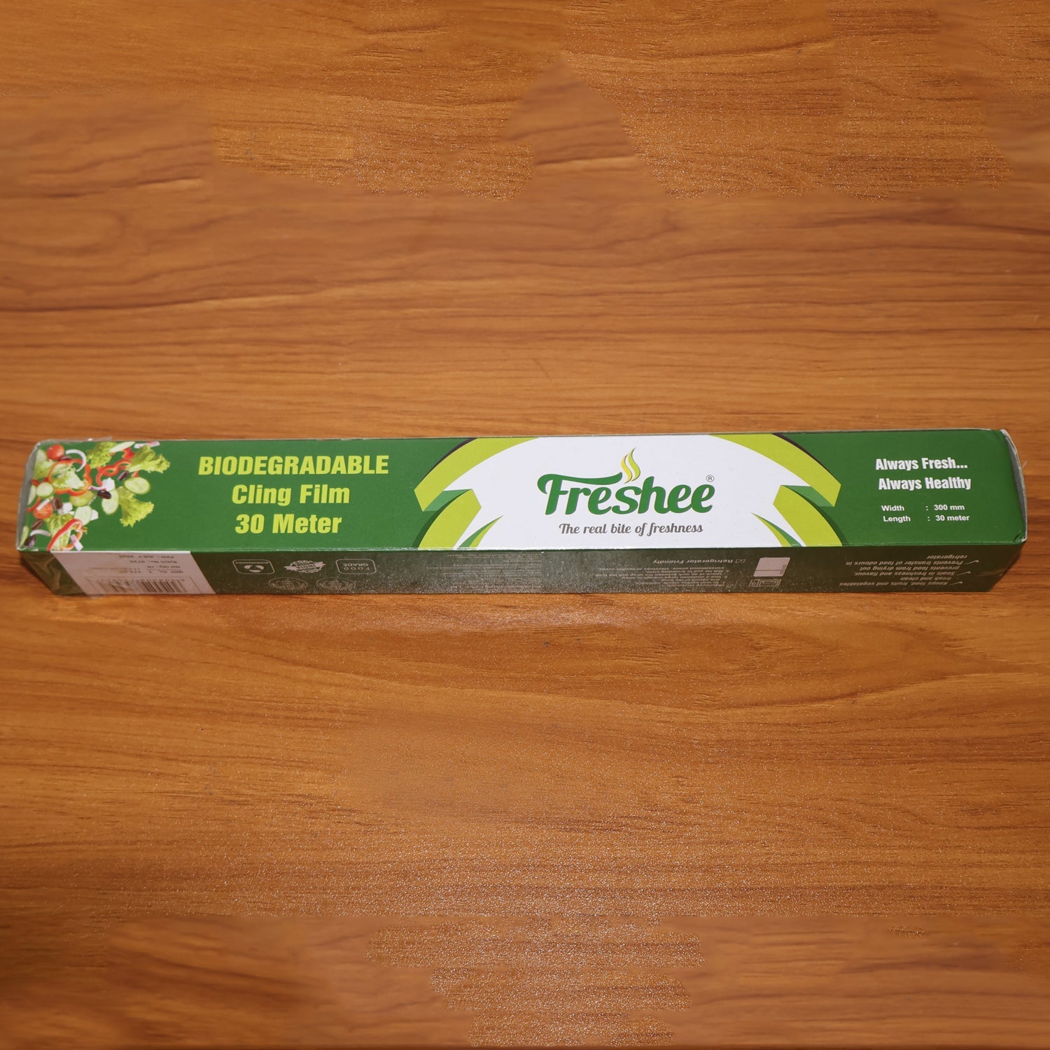 Stretchable biodegradable cling film roll ideal for multiple kitchen uses