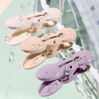 Strong clothesline with secure multipurpose clips