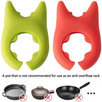 Compact plastic pot holder with anti-slip base to keep spoons and spatulas stable