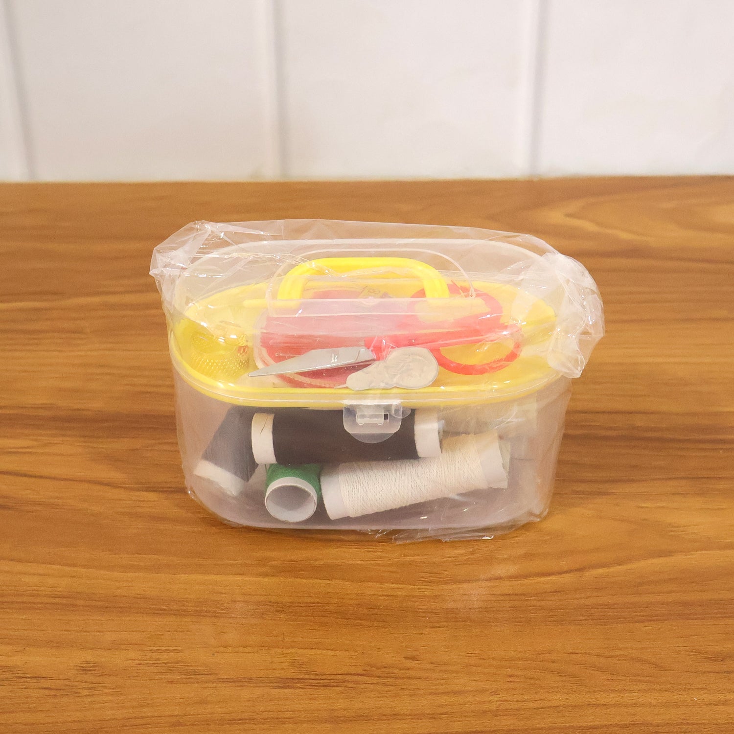 Multipurpose thread and needle sewing kit for DIY repairs