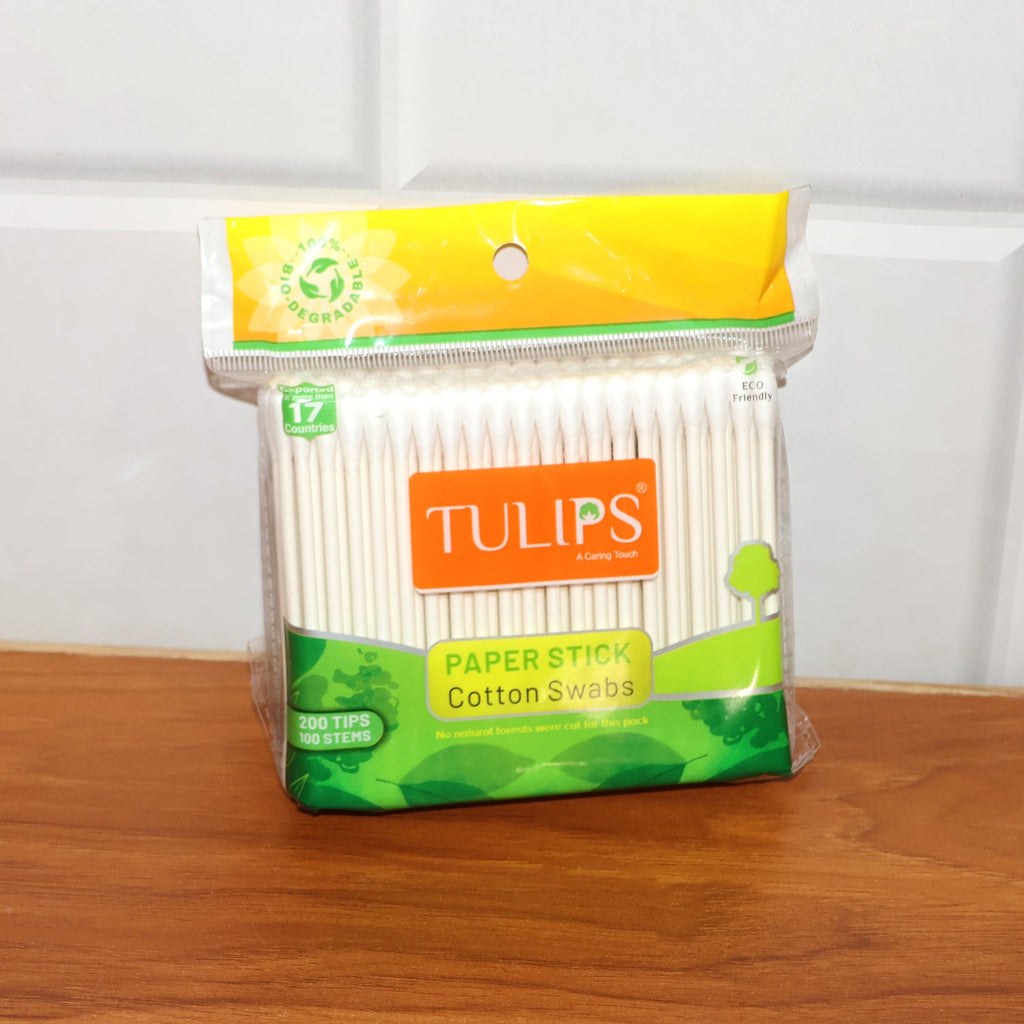 Multiple cotton swabs displayed to show their soft tips and paper sticks
