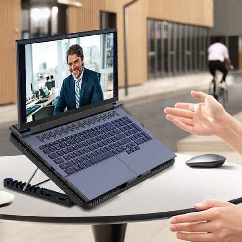 Close-up of the laptop cooling pad's dual USB ports and power connection.