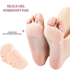 Informative graphic explaining the ease of cleaning and reusability of the silicone toe protectors.