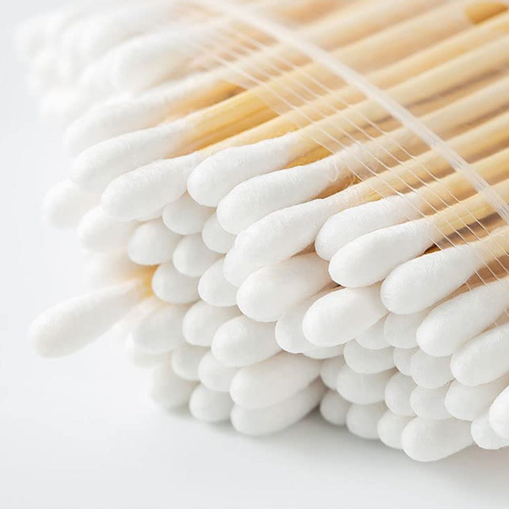 Bulk pack of 20 eco-friendly bamboo cotton swabs.