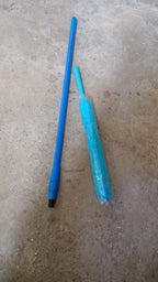 Compact adjustable dust brush, ideal for quick home cleaning tasks.
