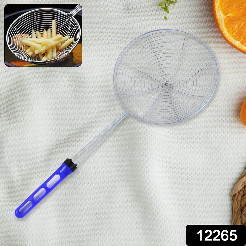 Stainless steel kitchen strainer showing fine mesh for frying