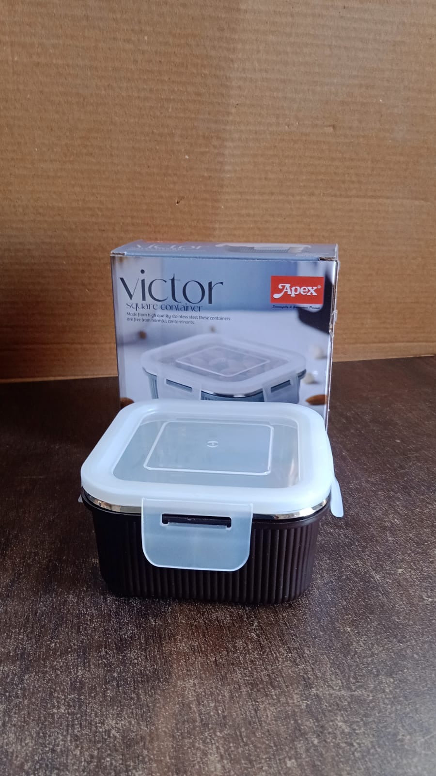 Closeup of airtight sealing mechanism on food storage container