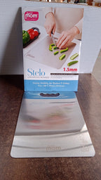 Medium Stello stainless steel chopping board with 1.5mm thickness and sleek finish