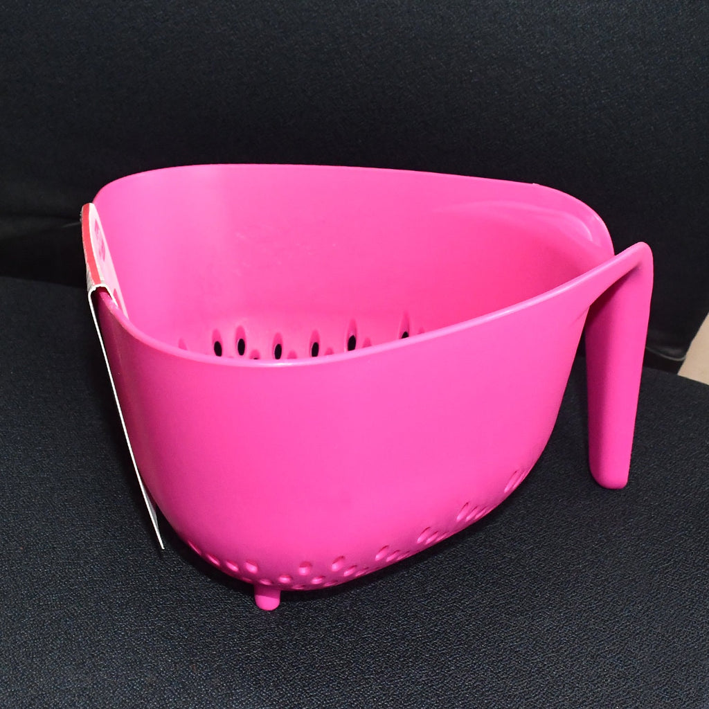Lifestyle image of Supermom triangular kitchen colander in modern kitchen