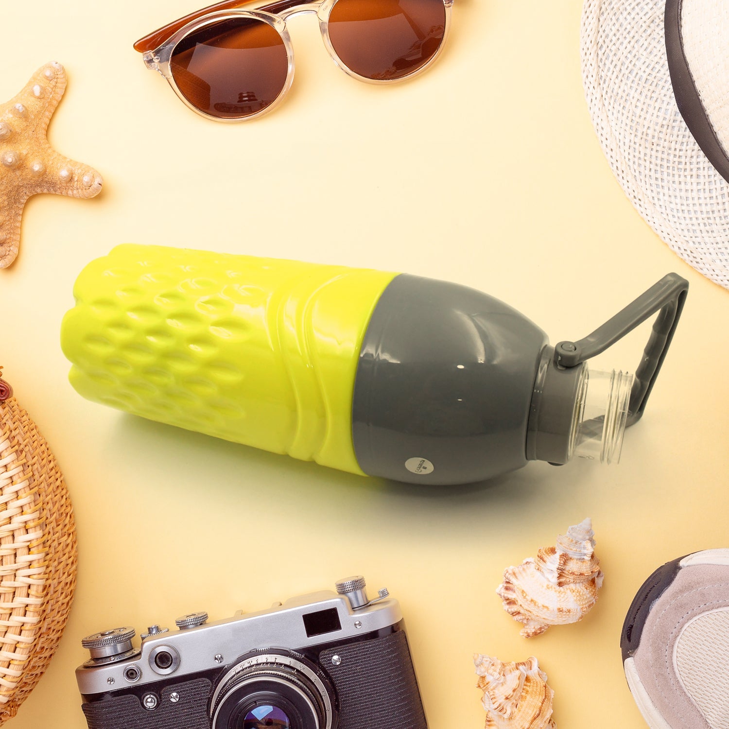 Stylish plastic insulated water bottle, 1400ml, shown in a daily use scenario for active lifestyles.