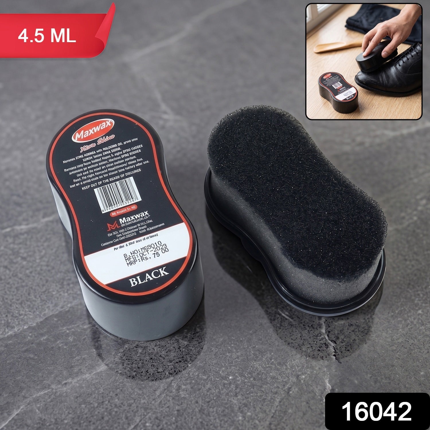 Portable sponge applicator for shoe polishing
