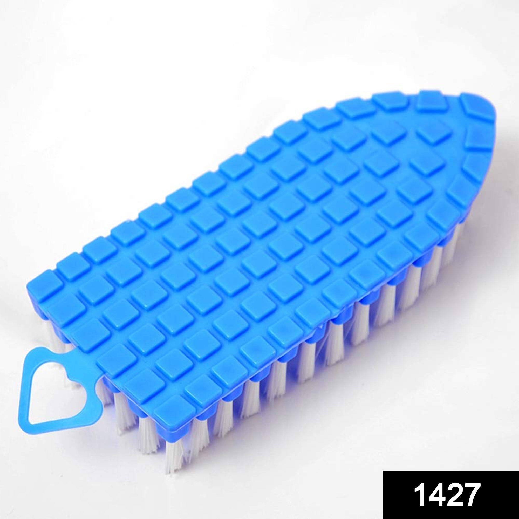 Close-up of the durable, premium quality bristles of the flexible cleaning brush.