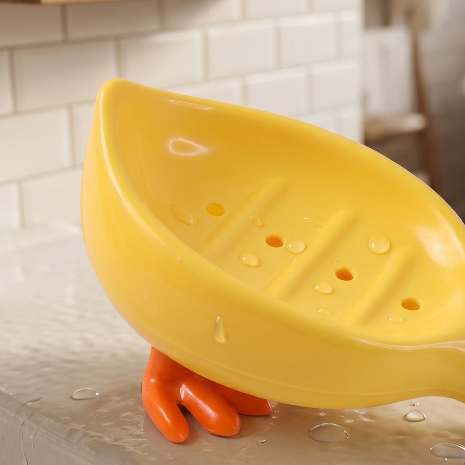 Decorative duck soap dish for childrenÕs bathroom