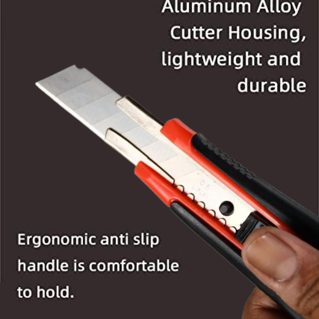 Ergonomic rubber grip handle of the cutter knife for comfortable use.