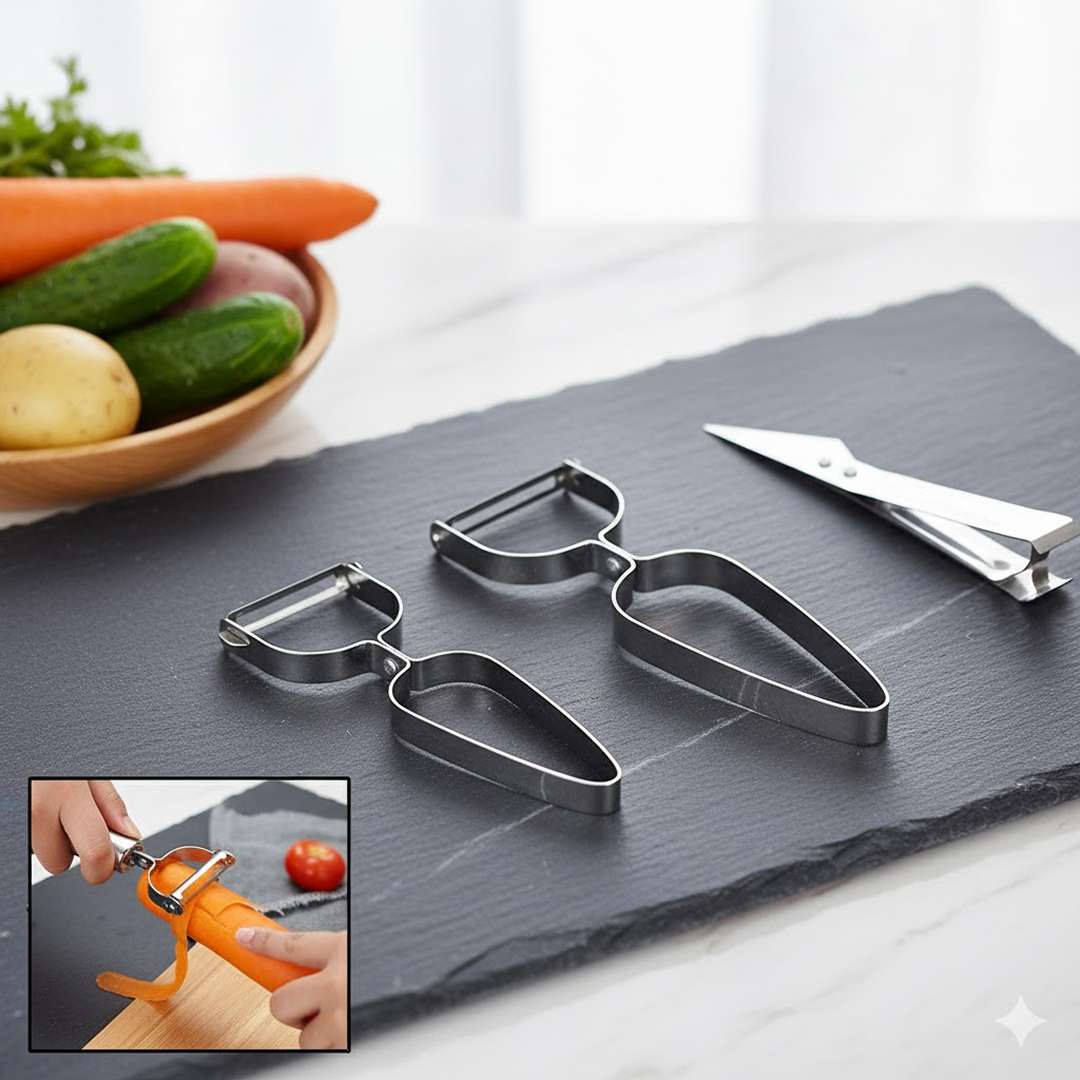 Sharp stainless steel blade of vegetable peeler in the set