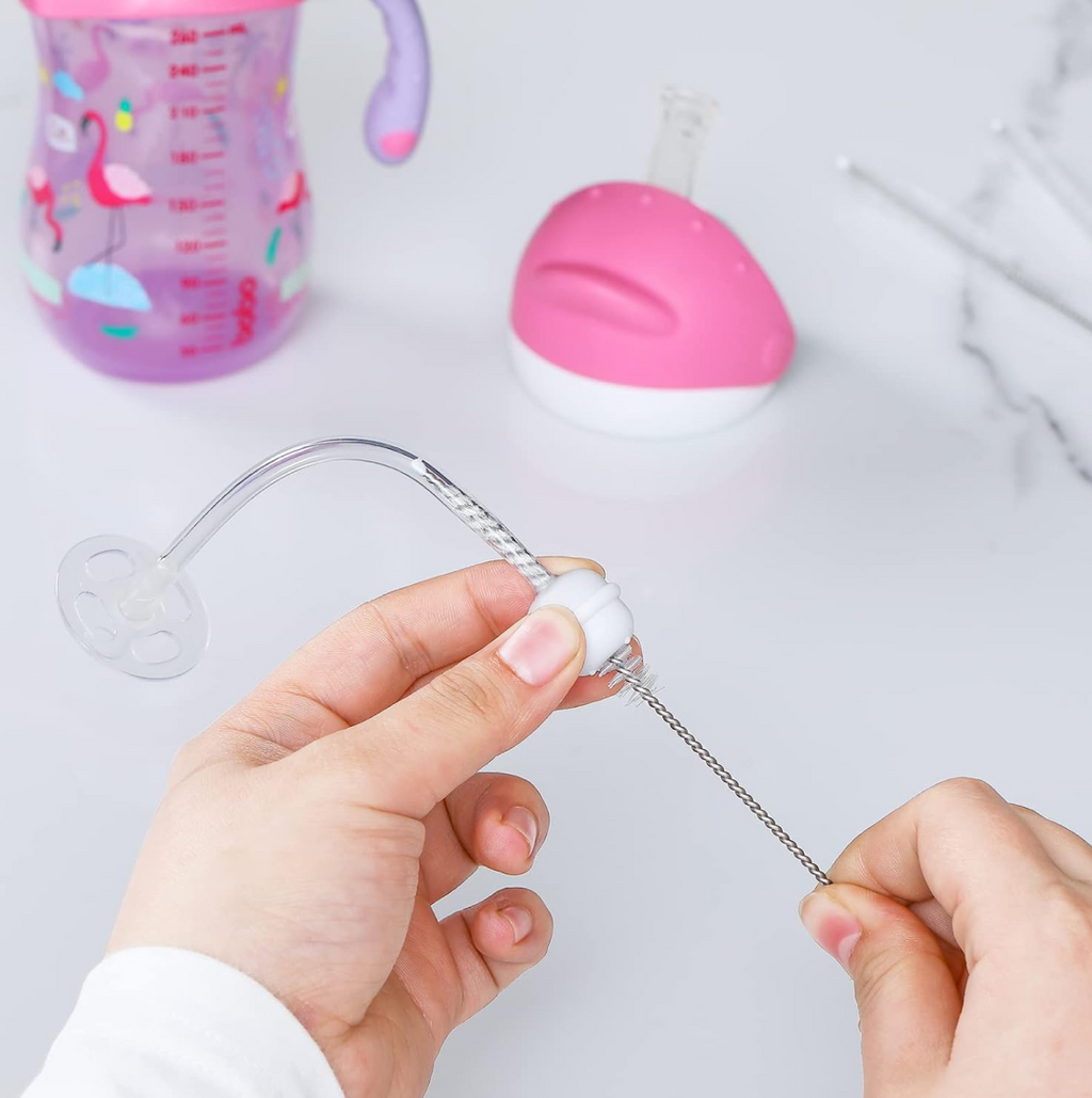 Display of multiple stainless steel straw cleaning brushes in a multi-pack
