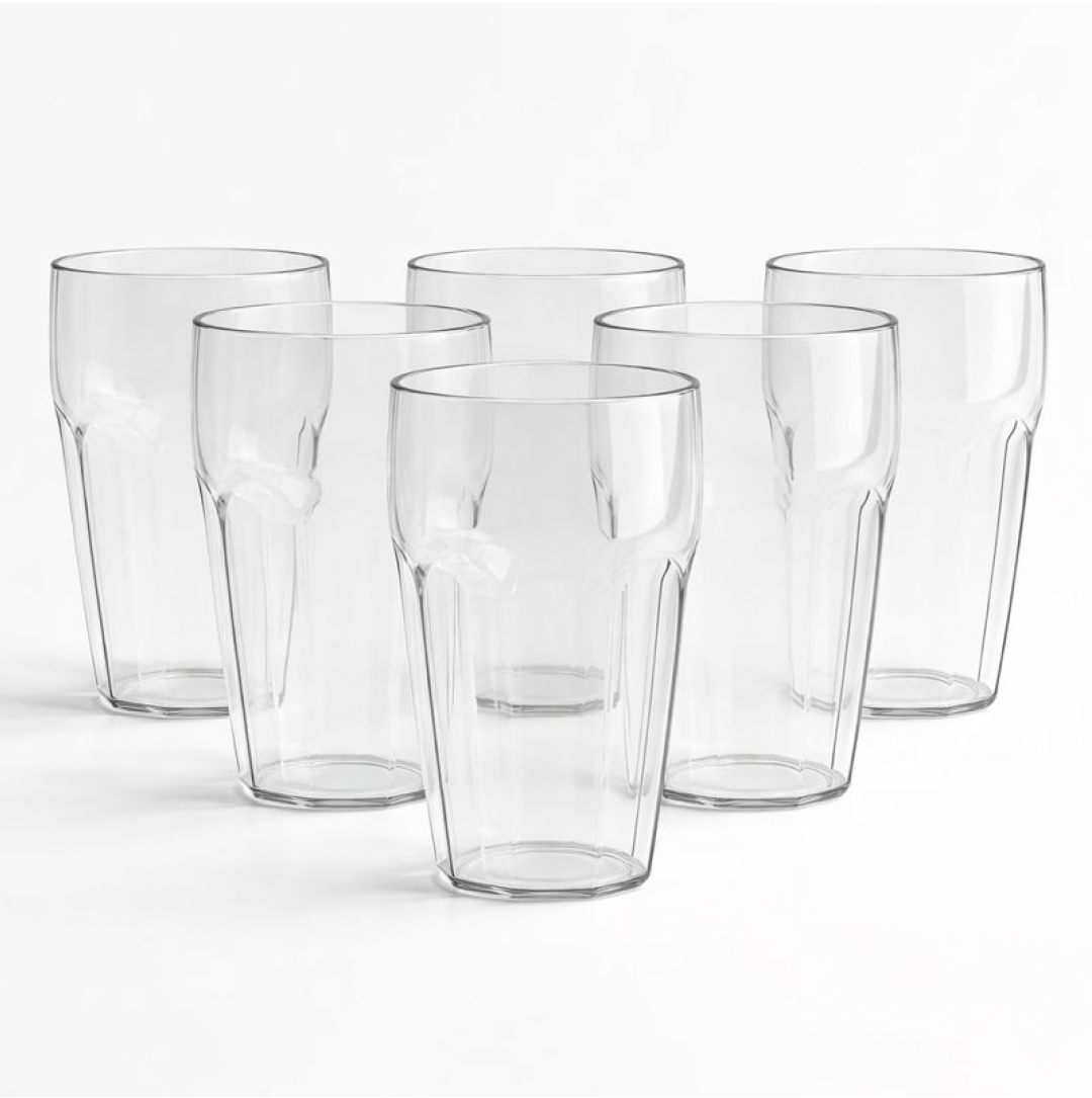 Close up of crystal clear finish on durable transparent smoothie glass tumbler