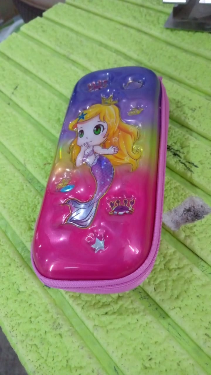 Kids cartoon zip case with protective shell