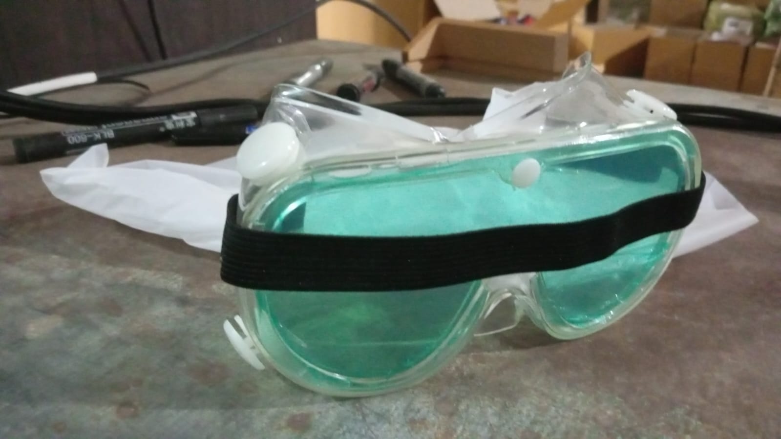 Packaging of Technic Eye Safety Goggles.