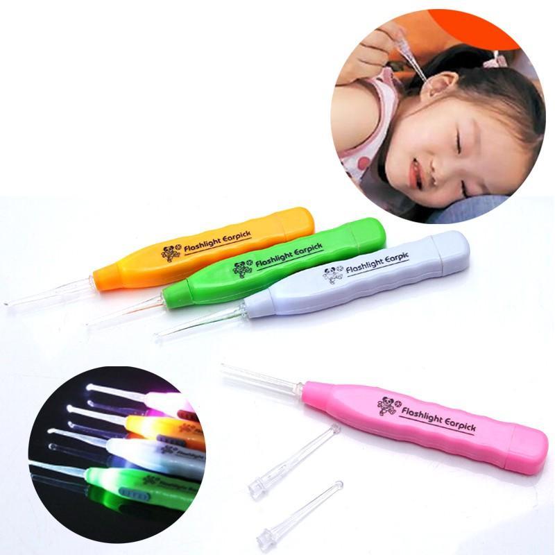 Two different spoon sizes and precise tweezer included with LED Flashlight Earpick