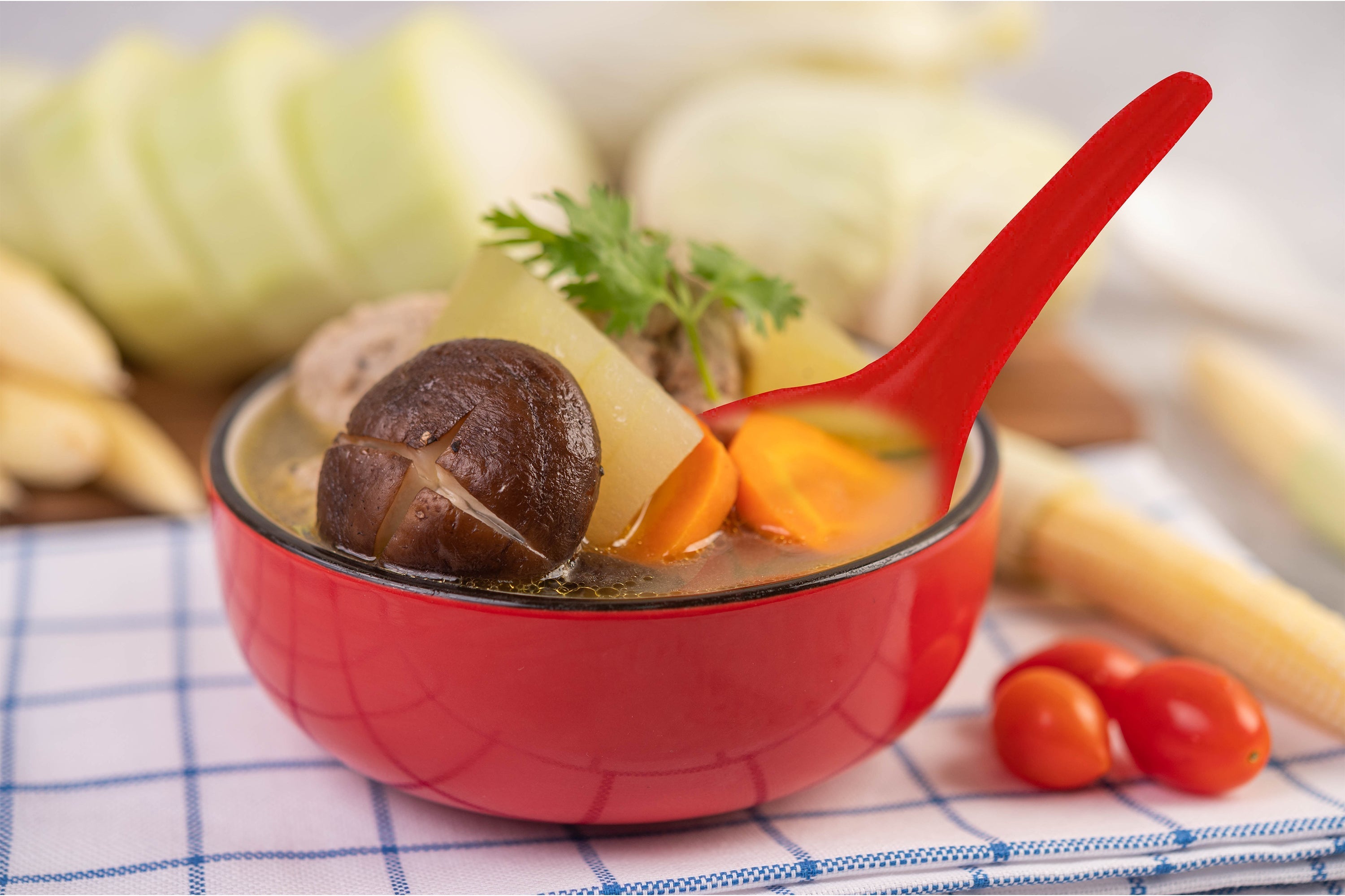 Food-grade soup spoons, a durable and practical set for any kitchen.