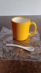 Plastic mug and spoon set as functional and stylish drinkware