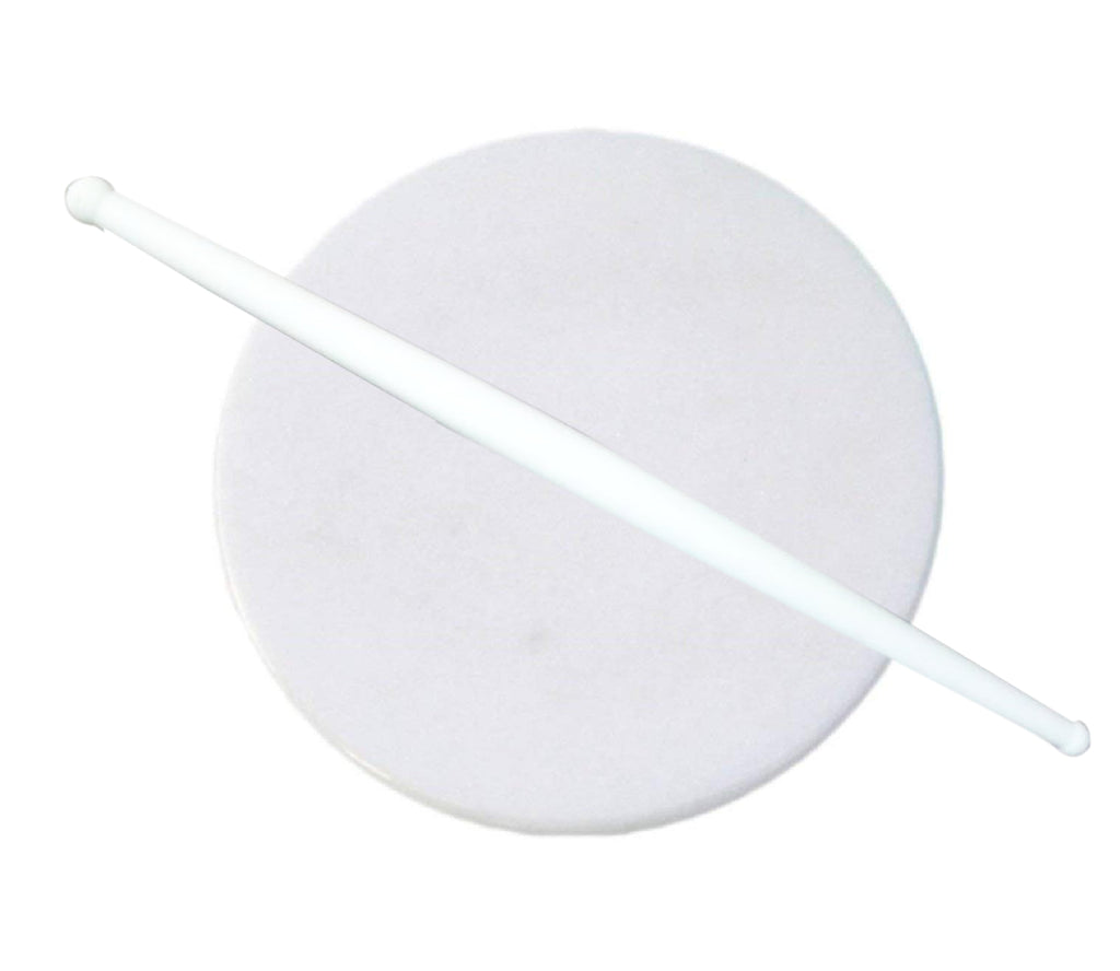 High-quality plastic rolling pin designed for easy and efficient chapati preparation.