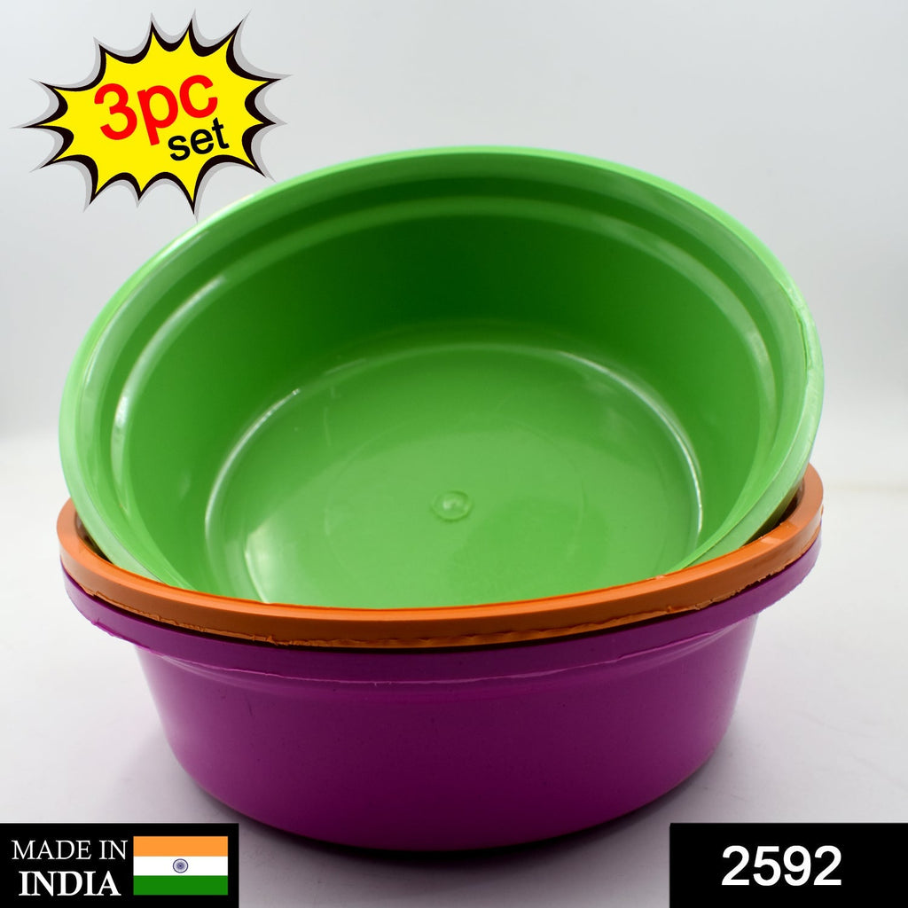 Close-up of a single plastic storage bowl highlighting its reinforced rim.