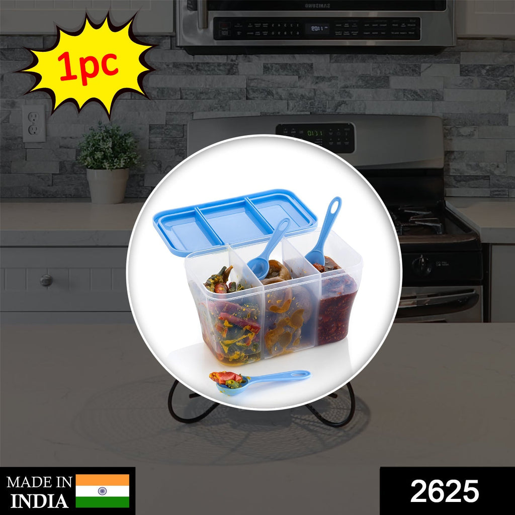 Single 750ml square plastic airtight storage container, designed for tidiness.