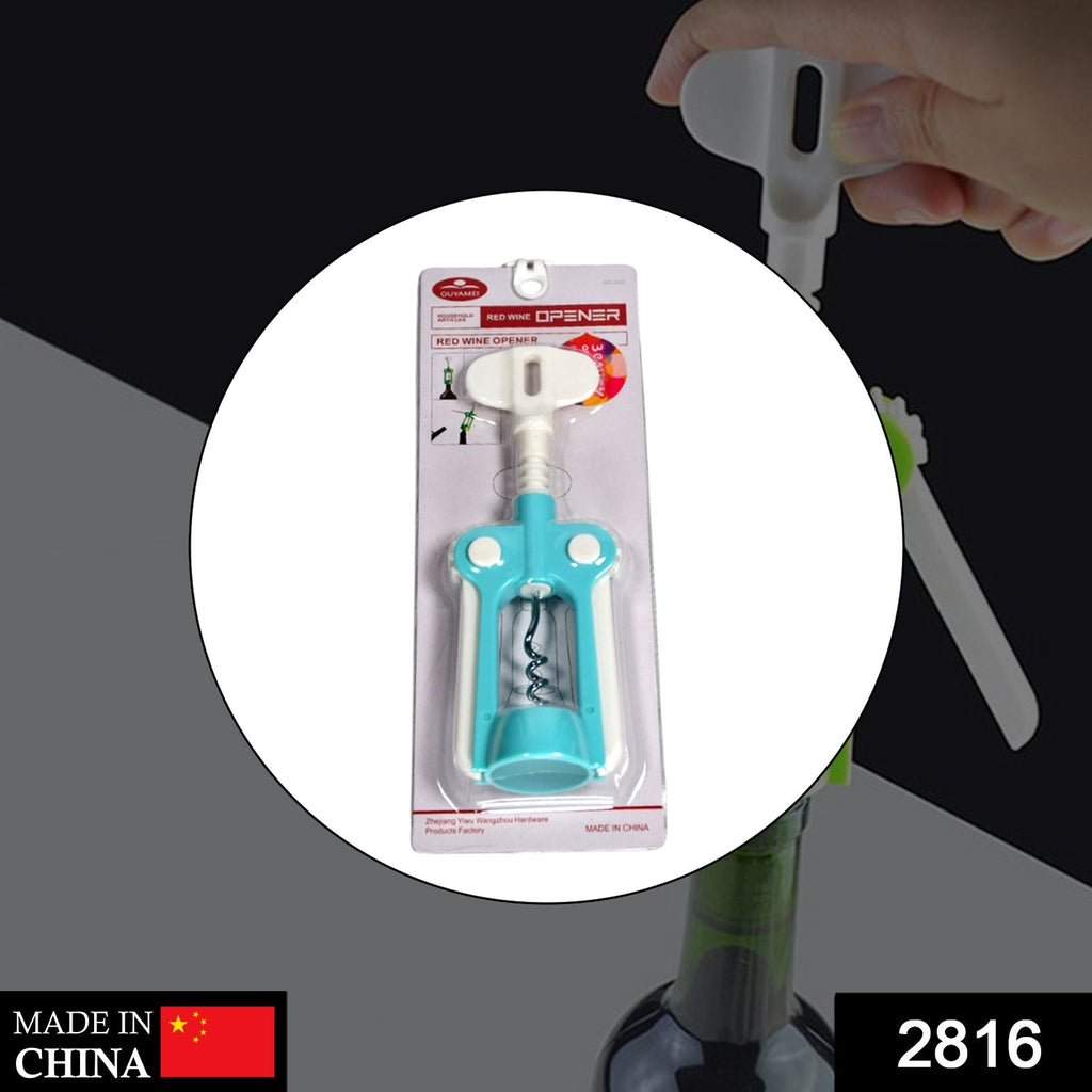 Ergonomic Waiter Corkscrew handle for comfortable and easy bottle opening.