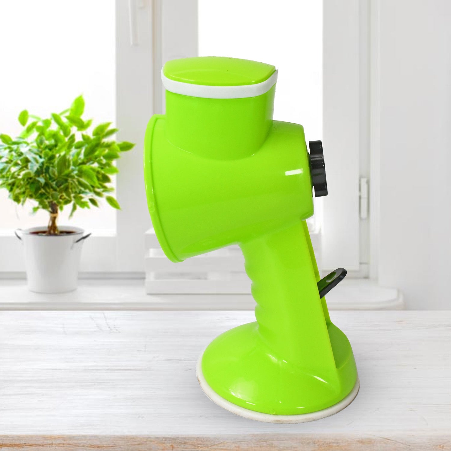 Stable vacuum silicon suction base ensuring secure grip for the vegetable slicer.