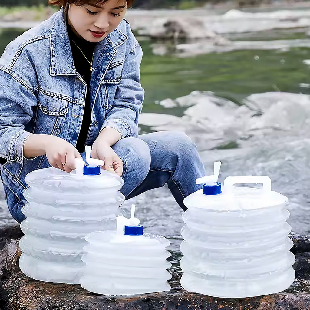 Folded 10L portable water container next to a filled one, showing compact design.