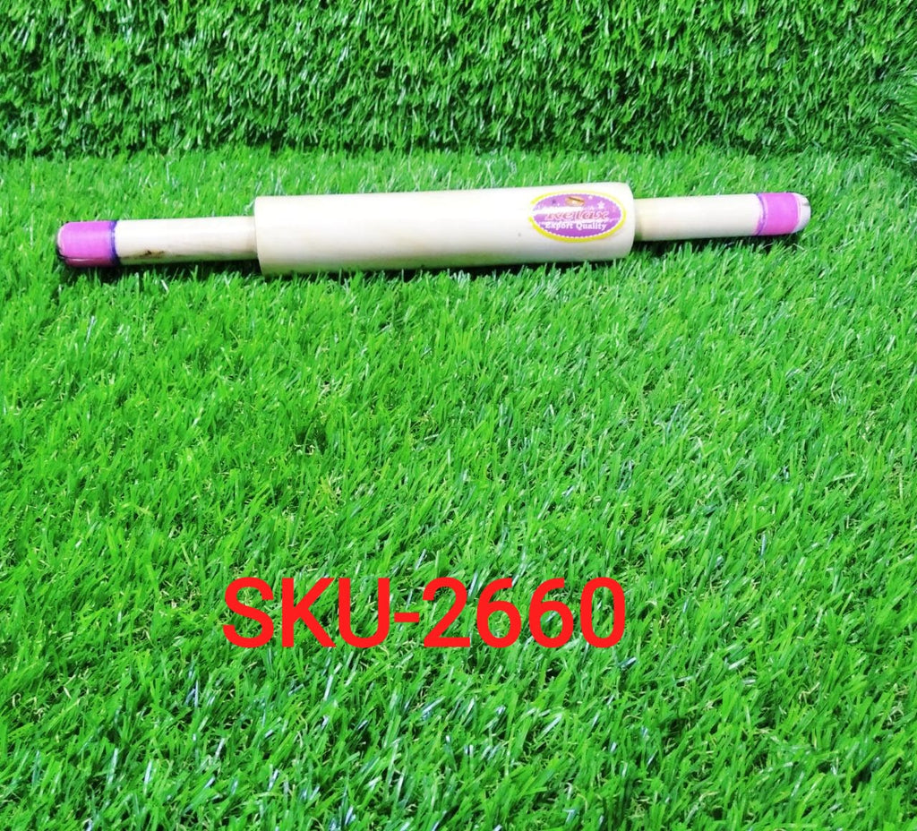 High-quality wooden rolling pin, perfect for preparing rotis and other delicious Indian foods.
