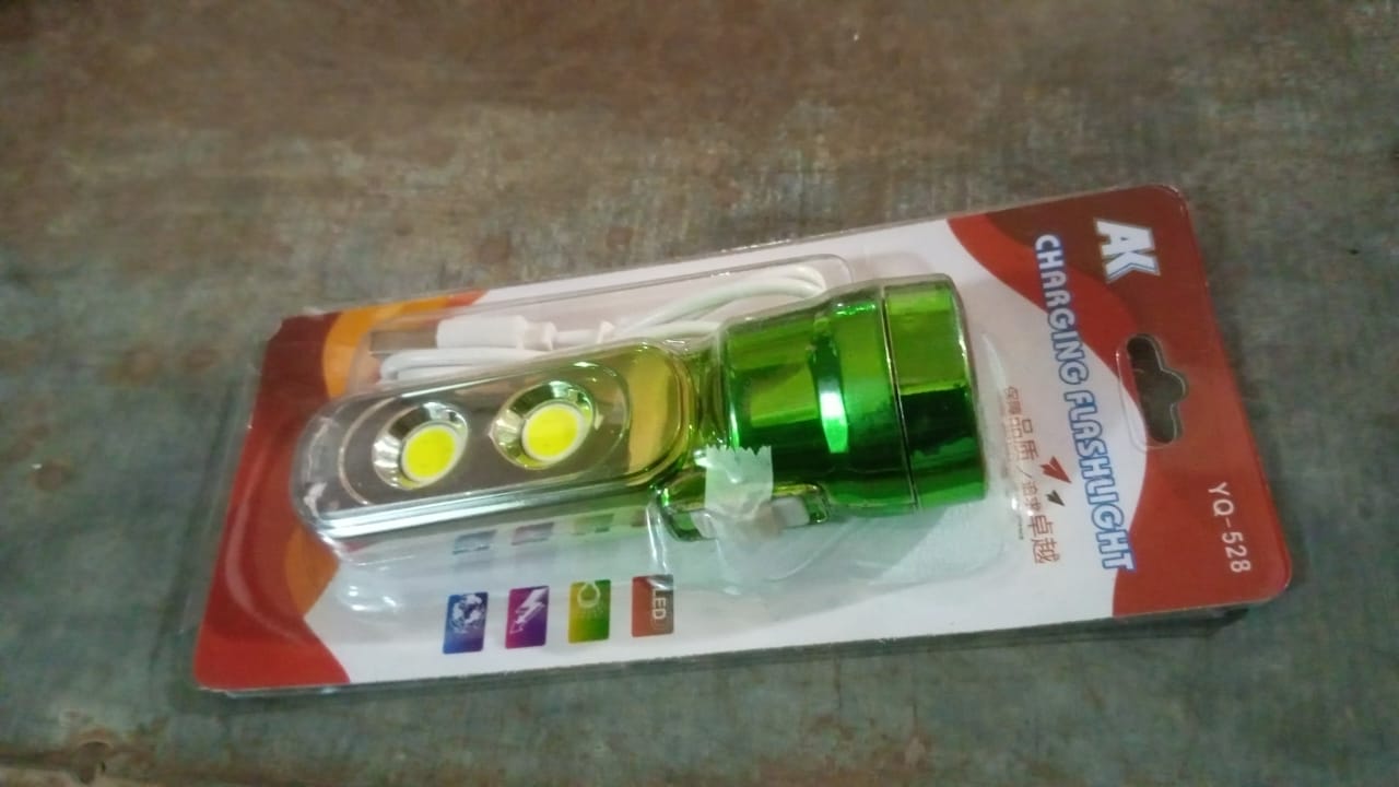 Bright beam from the 3 LED torchlight in low light.