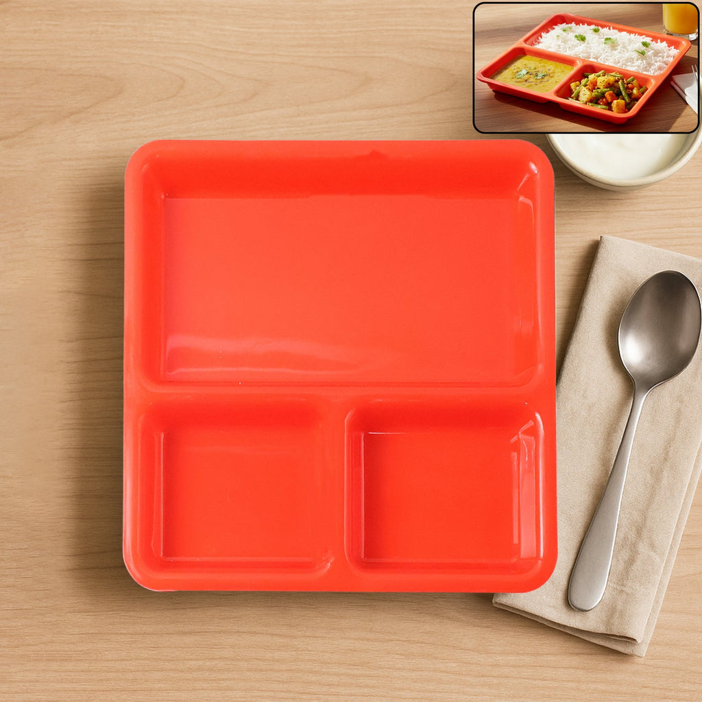 Rectangular 3-compartment serving tray in plastic for organized meals.