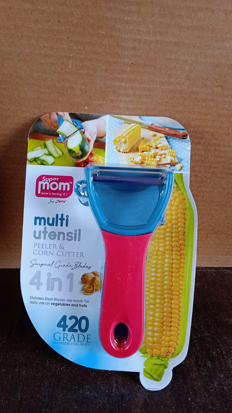 Multi-functional vegetable peeler tool perfect for peeling and slicing
