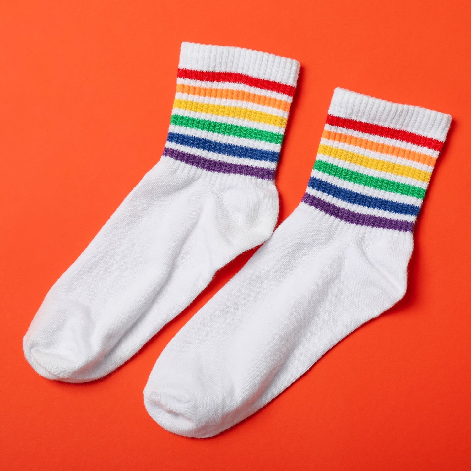 Mixed design men's ankle sports socks showing thick cotton cushion and comfort
