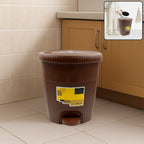 White mini pedal dustbin, 8 litre capacity, for a tidy home.